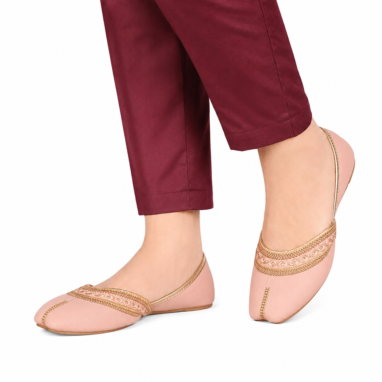 Women's Peach Golden Embroidered Khussa