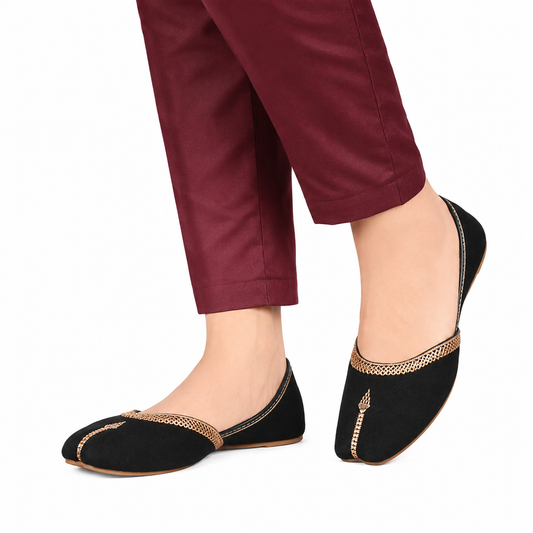 Women's Black Golden Zari Khussa
