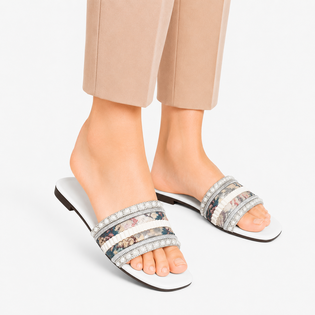 Women's White Embroidered Pearl Slides