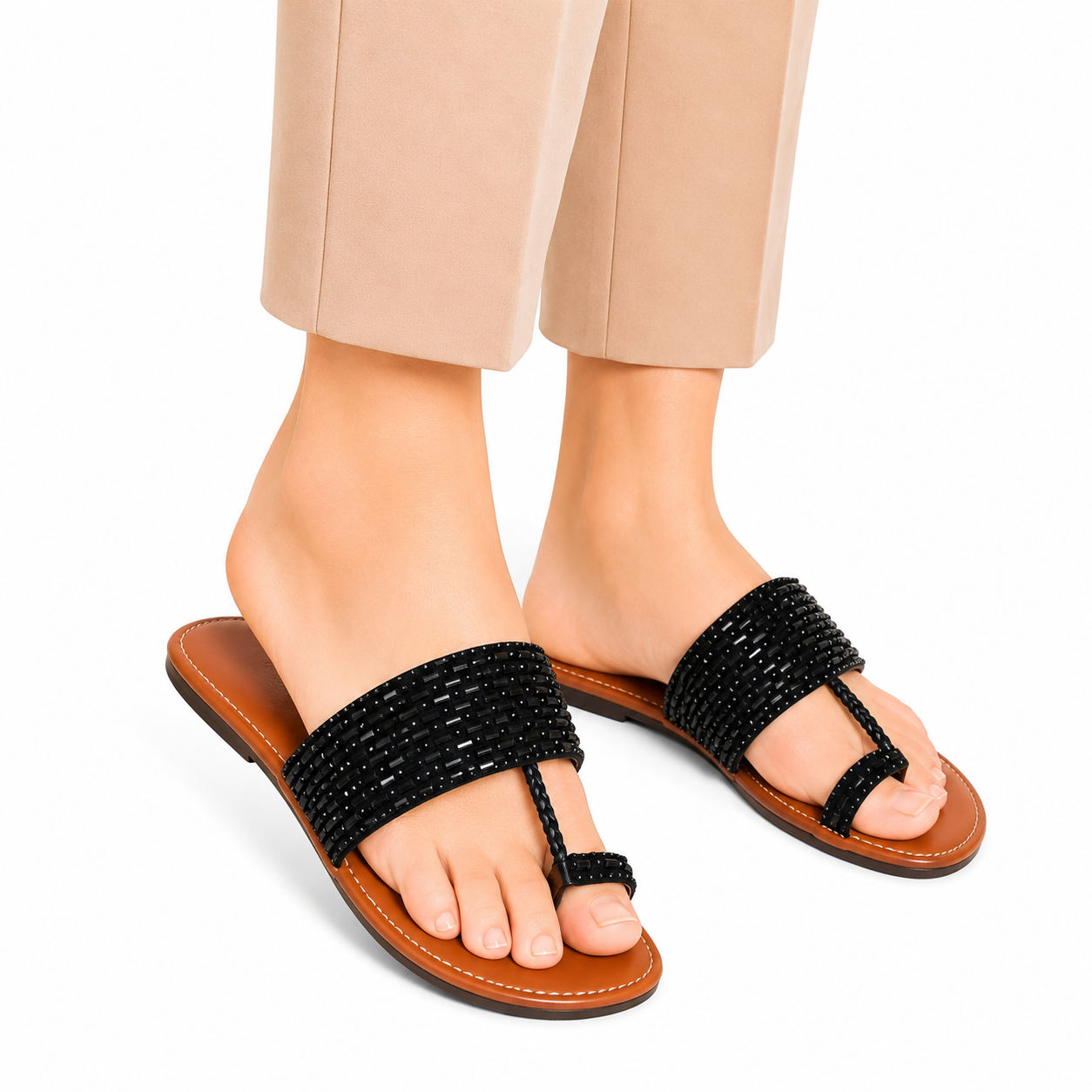 Women's Black Beaded Toe Ring Kolhapuris